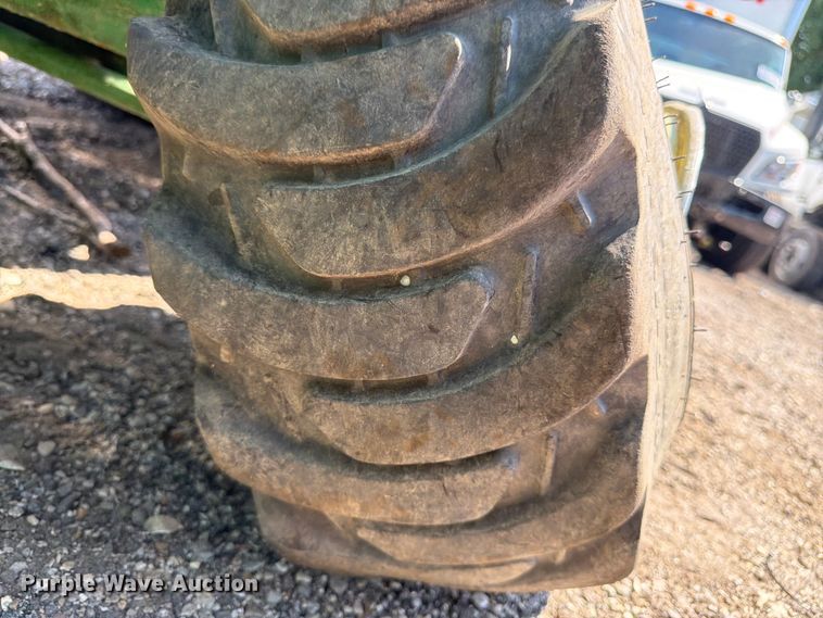 image for item YA4145 2021 John Deere 3046R MFWD tractor