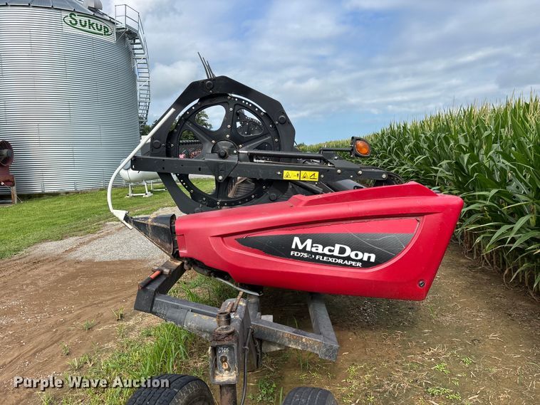 image for item YA4193 2016 Macdon FD75  flex draper head