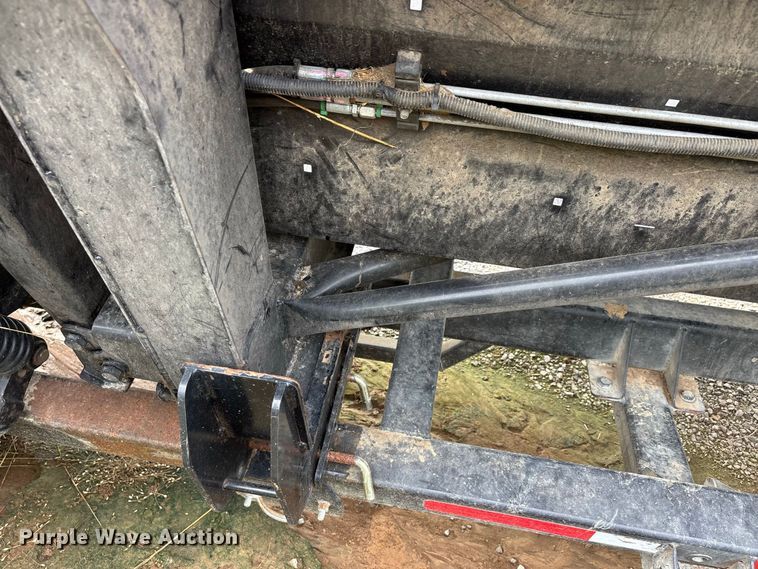 image for item YA4193 2016 Macdon FD75  flex draper head