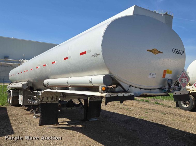 image for item DP8930 2005 Beall BAST-95-4-DC tank trailer