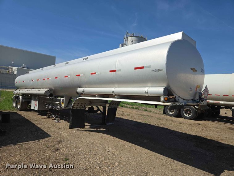 image for item DP8930 2005 Beall BAST-95-4-DC tank trailer