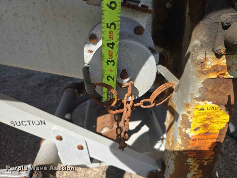 image for item DP8930 2005 Beall BAST-95-4-DC tank trailer