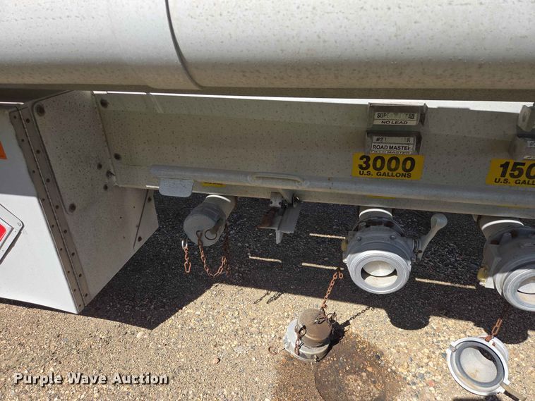 image for item DP8930 2005 Beall BAST-95-4-DC tank trailer