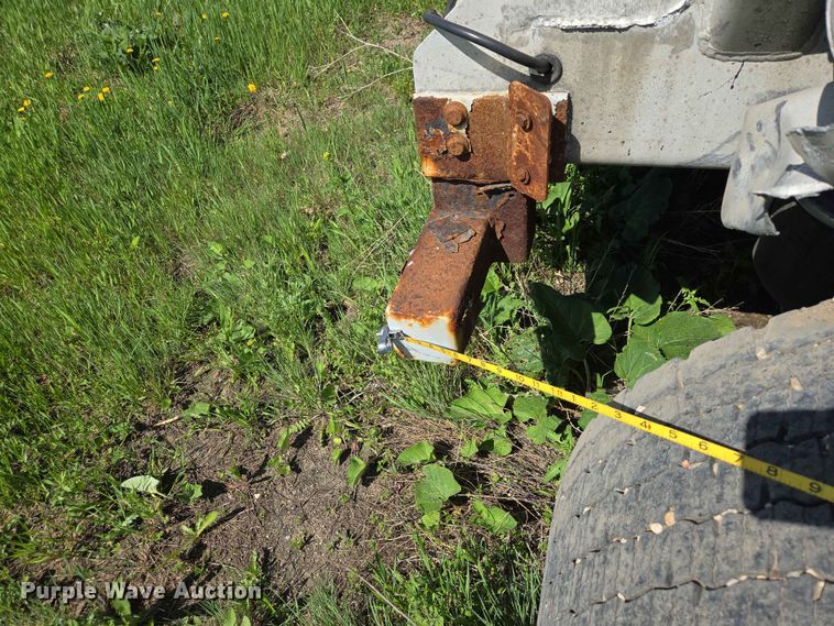 image for item DP8930 2005 Beall BAST-95-4-DC tank trailer