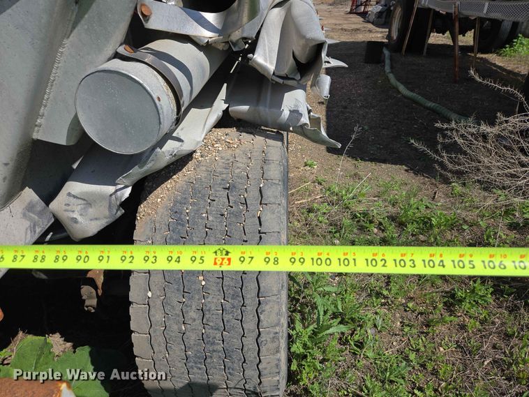 image for item DP8930 2005 Beall BAST-95-4-DC tank trailer