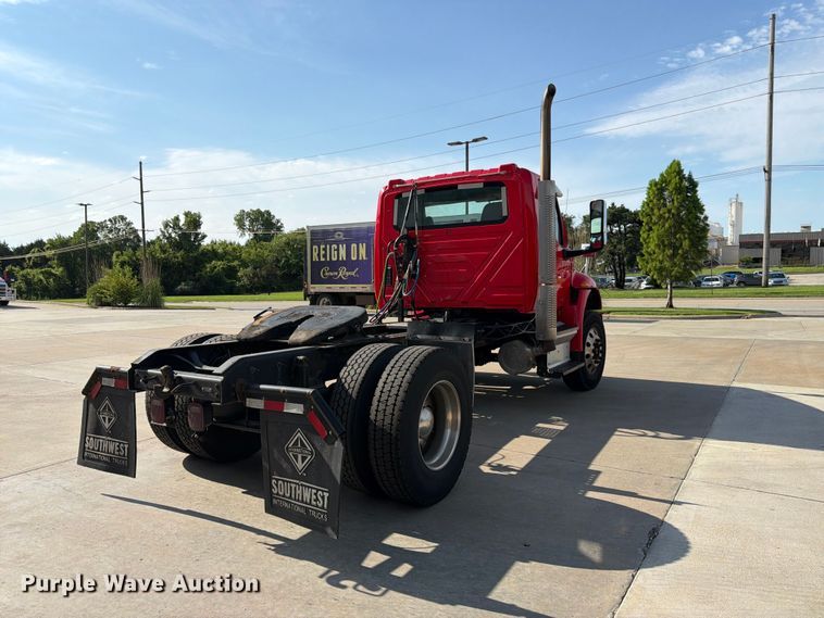 image for item DQ7951 2020 International MV607 semi truck