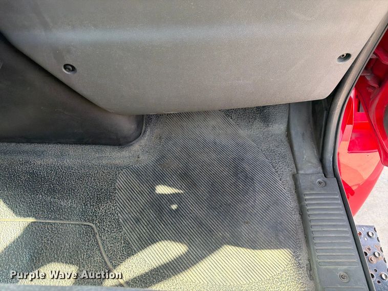 image for item DQ7951 2020 International MV607 semi truck