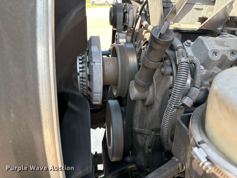 image for item DQ7953 2016 Kenworth T4 semi truck