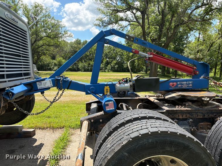 image for item DQ7960 My Arms Corporation fifth wheel wrecker