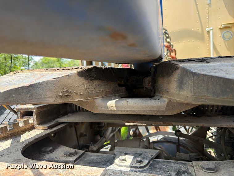 image for item DQ7960 My Arms Corporation fifth wheel wrecker