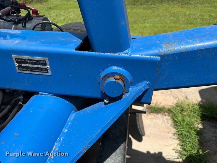 image for item DQ7960 My Arms Corporation fifth wheel wrecker