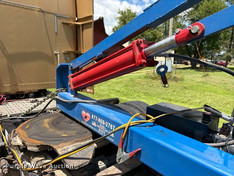 image for item DQ7960 My Arms Corporation fifth wheel wrecker