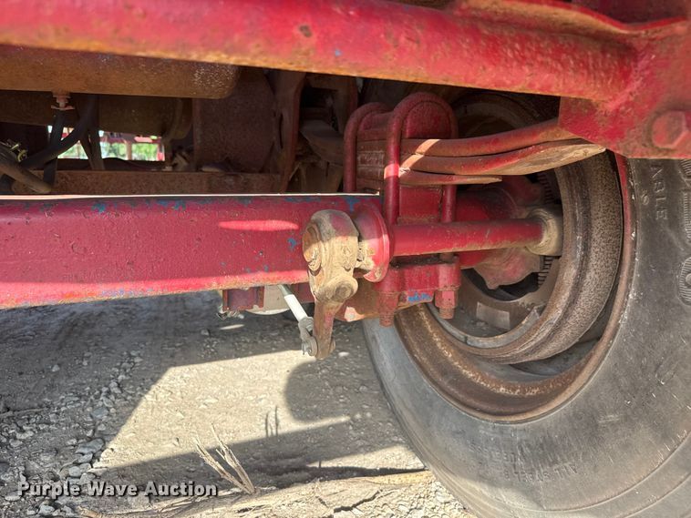 image for item DW6773 1980 Hobbs FB-EB-4 oilfield trailer