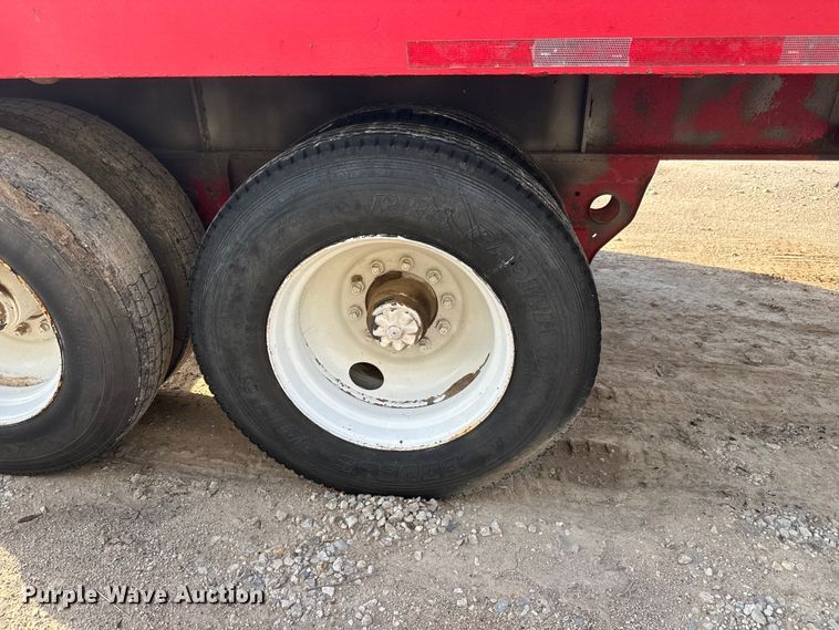 image for item DW6773 1980 Hobbs FB-EB-4 oilfield trailer