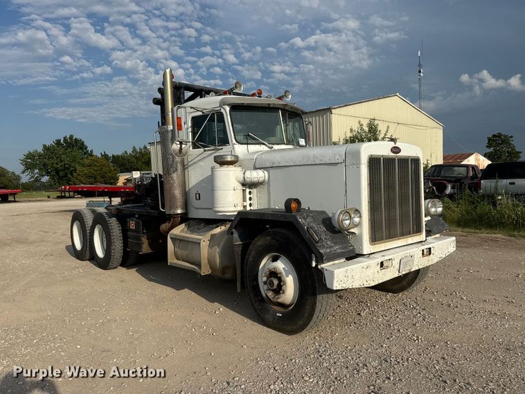 image for item DW6776 1983 Peterbilt 353 semi truck