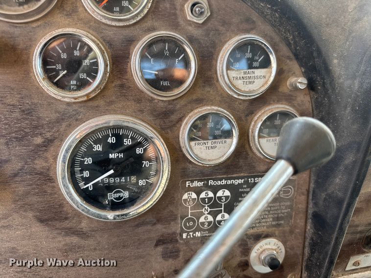 image for item DW6776 1983 Peterbilt 353 semi truck
