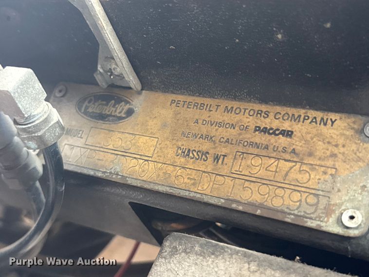 image for item DW6776 1983 Peterbilt 353 semi truck