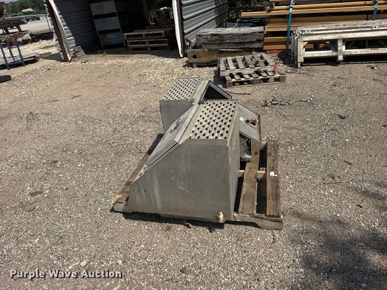 image for item DY2991 Merrit truck steps