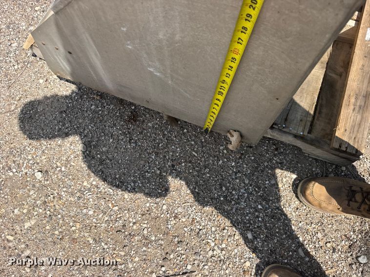 image for item DY2991 Merrit truck steps