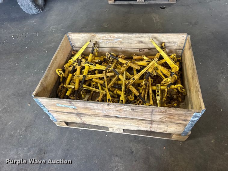 image for item DY2995 Approximately 50 ratcheting binders