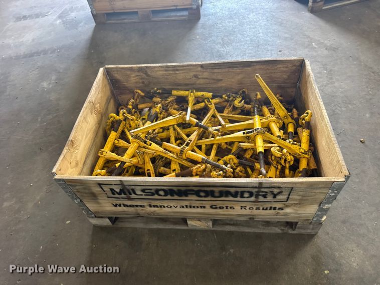 image for item DY2995 Approximately 50 ratcheting binders