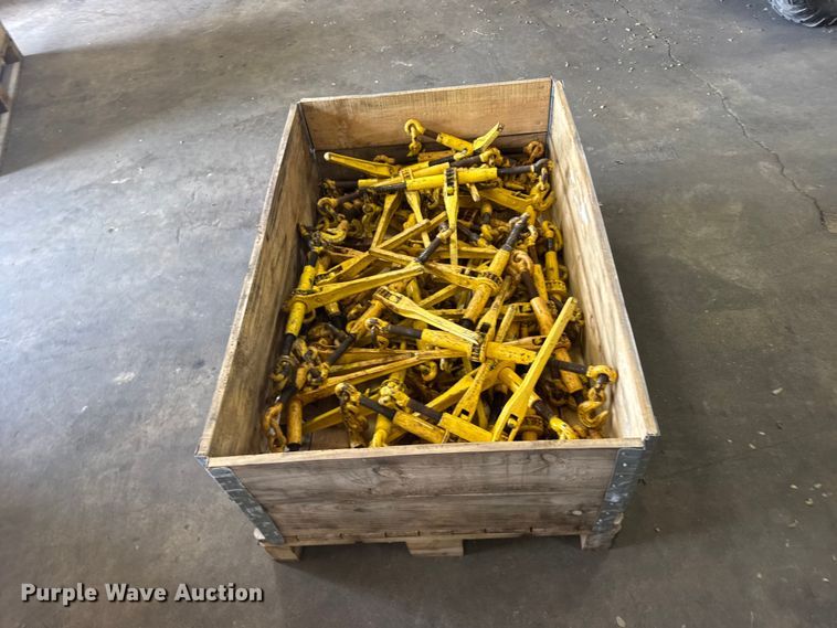 image for item DY2995 Approximately 50 ratcheting binders