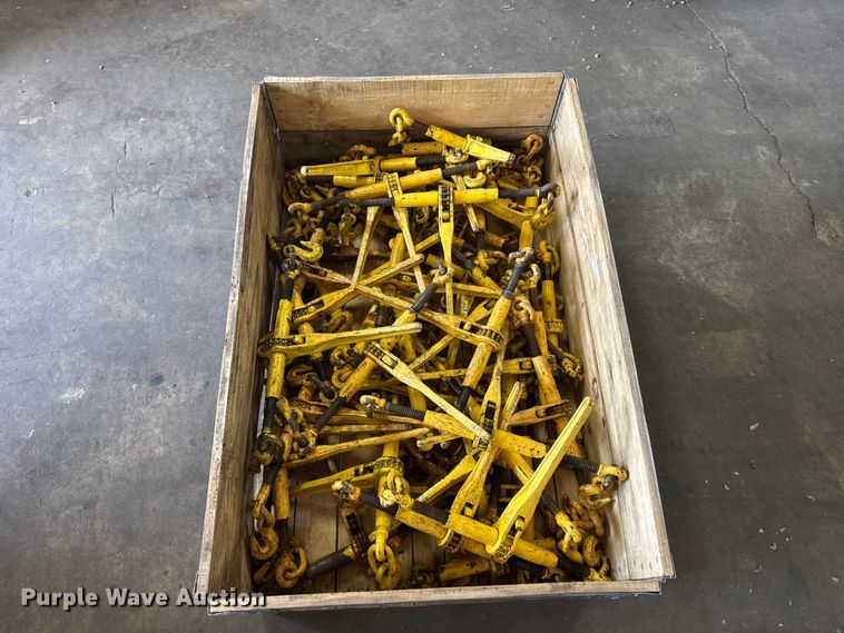 image for item DY2995 Approximately 50 ratcheting binders