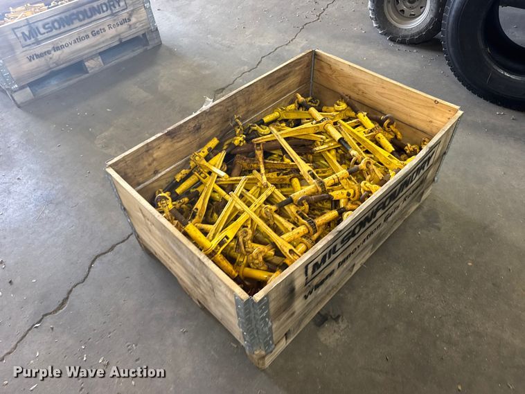 image for item DY2996 Approximately 50 ratcheting binders