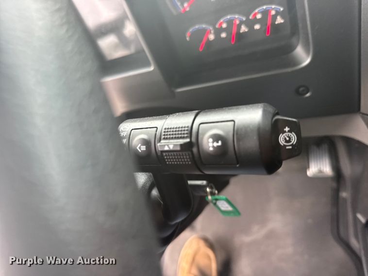 image for item DY3070 2024 Mack Anthem semi truck