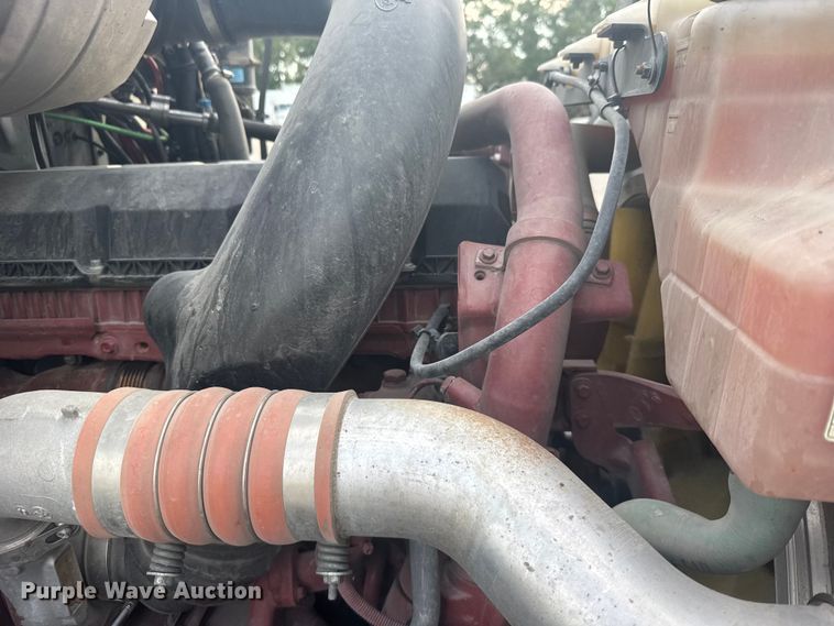 image for item DY3070 2024 Mack Anthem semi truck