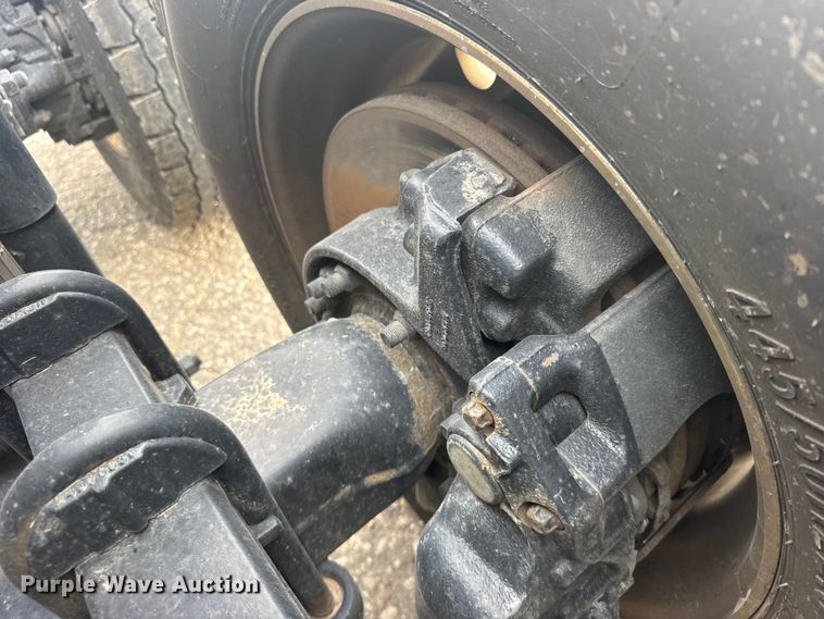 image for item DY3070 2024 Mack Anthem semi truck