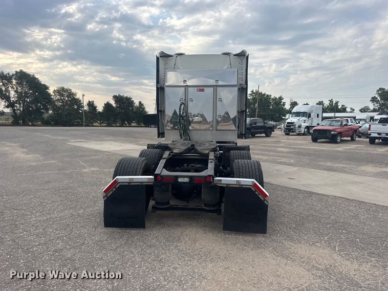 image for item DY3071 2024 Mack Anthem semi truck
