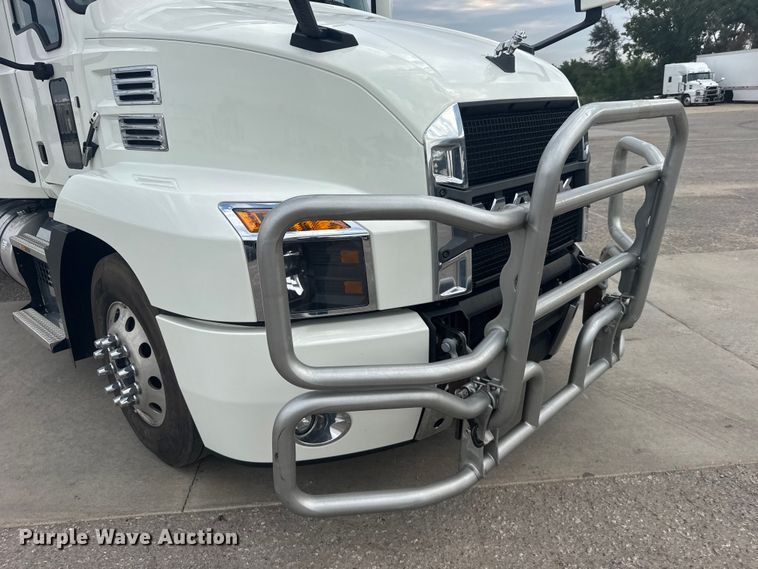 image for item DY3071 2024 Mack Anthem semi truck