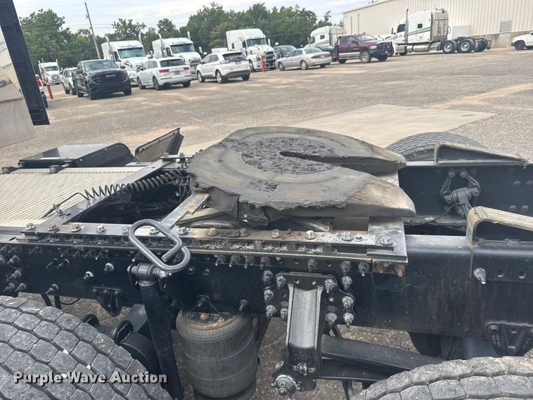 image for item DY3071 2024 Mack Anthem semi truck