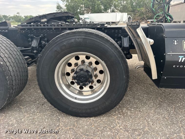 image for item DY3071 2024 Mack Anthem semi truck