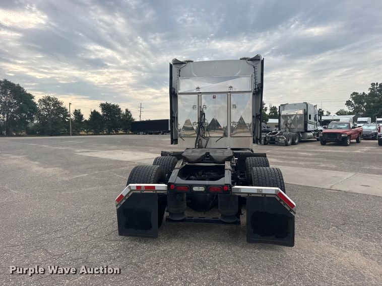 image for item DY3072 2023 Mack Anthem semi truck