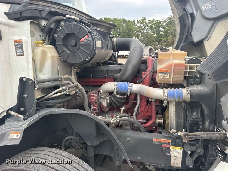 image for item DY3072 2023 Mack Anthem semi truck