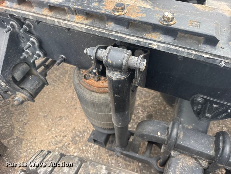 image for item DY3072 2023 Mack Anthem semi truck