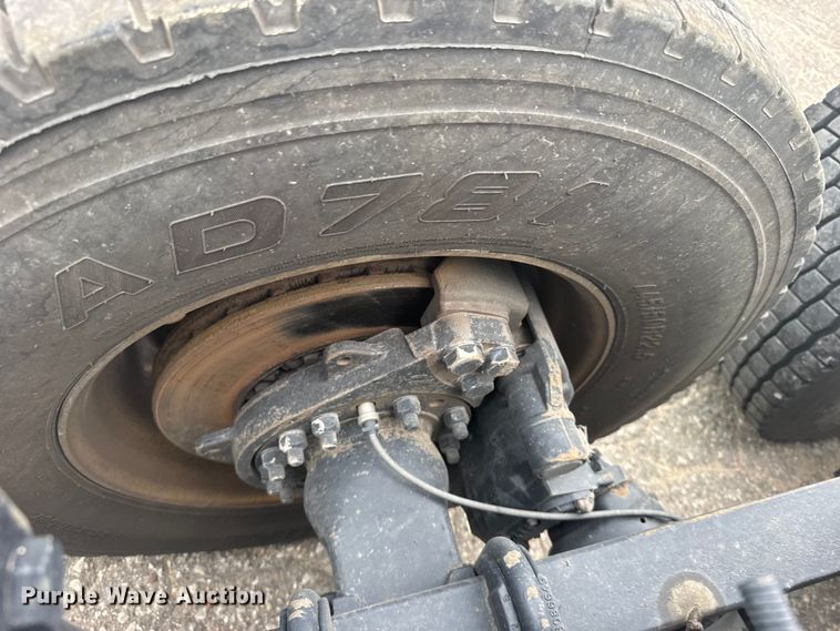 image for item DY3072 2023 Mack Anthem semi truck
