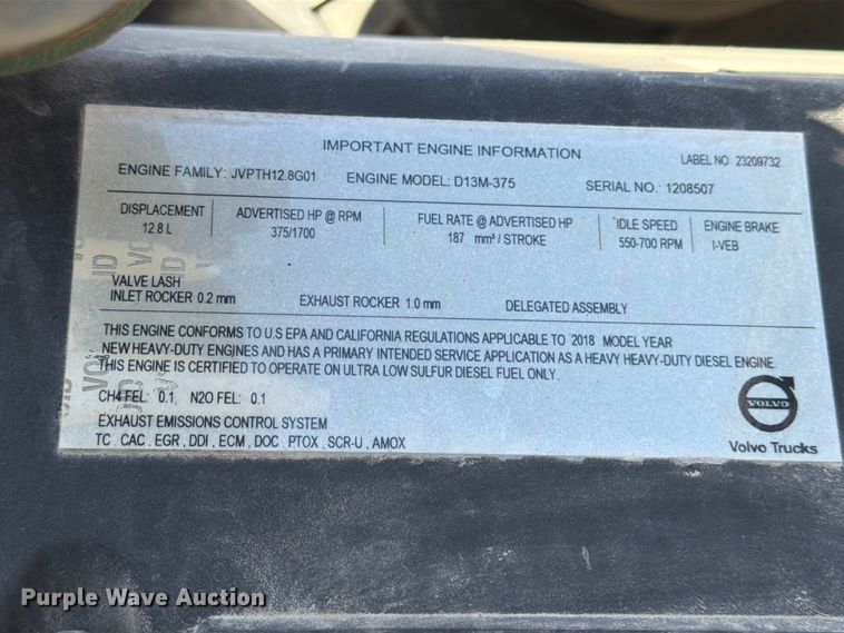 image for item ED5318 2019 Volvo VNR semi truck