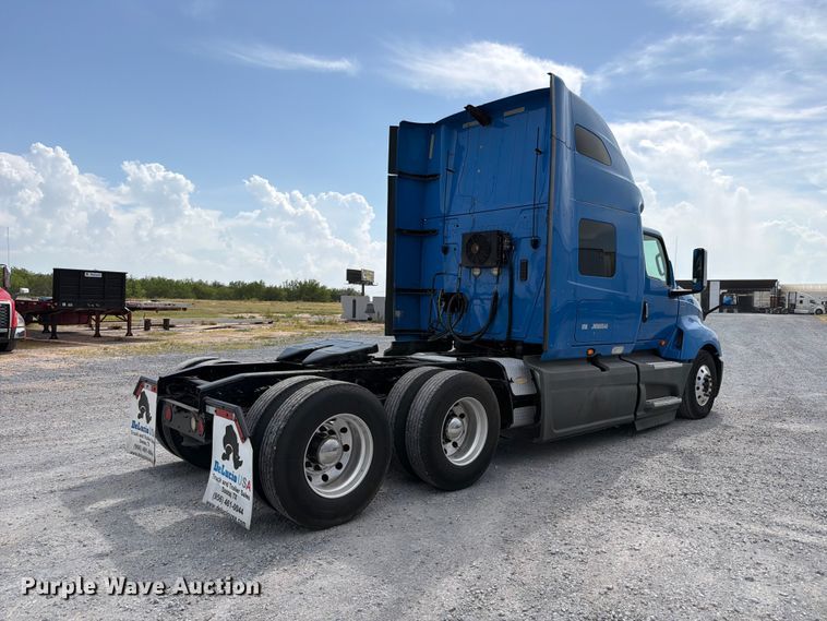 image for item ED5366 2018 International LT625 semi truck