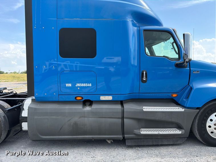 image for item ED5366 2018 International LT625 semi truck