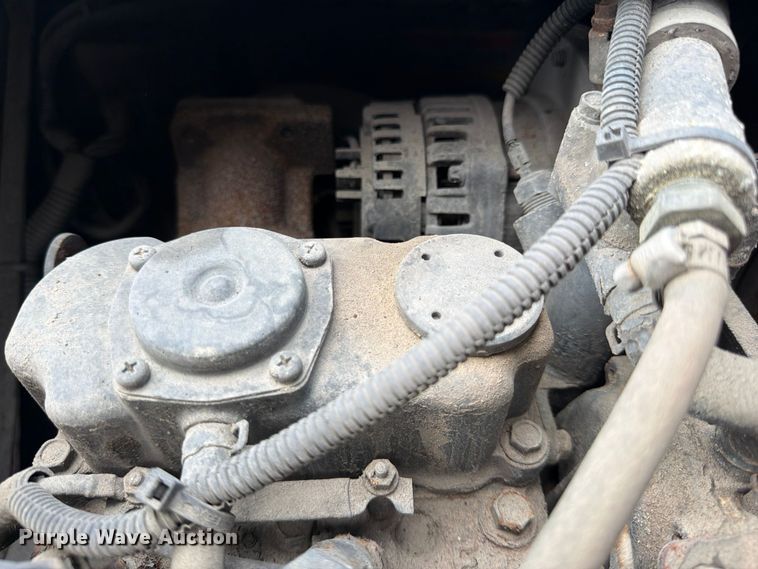 image for item ED5366 2018 International LT625 semi truck