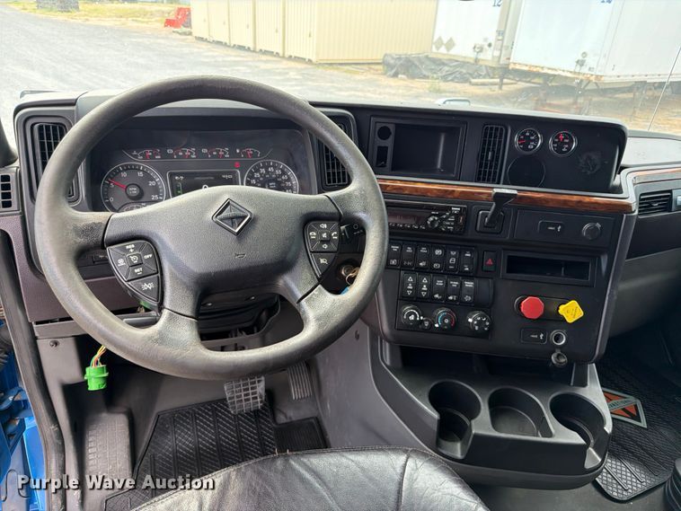 image for item ED5366 2018 International LT625 semi truck