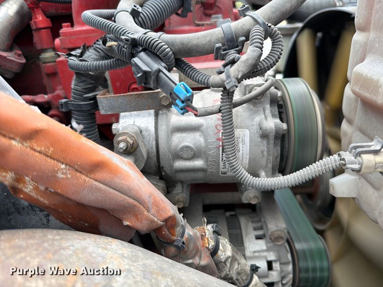 image for item ED5366 2018 International LT625 semi truck