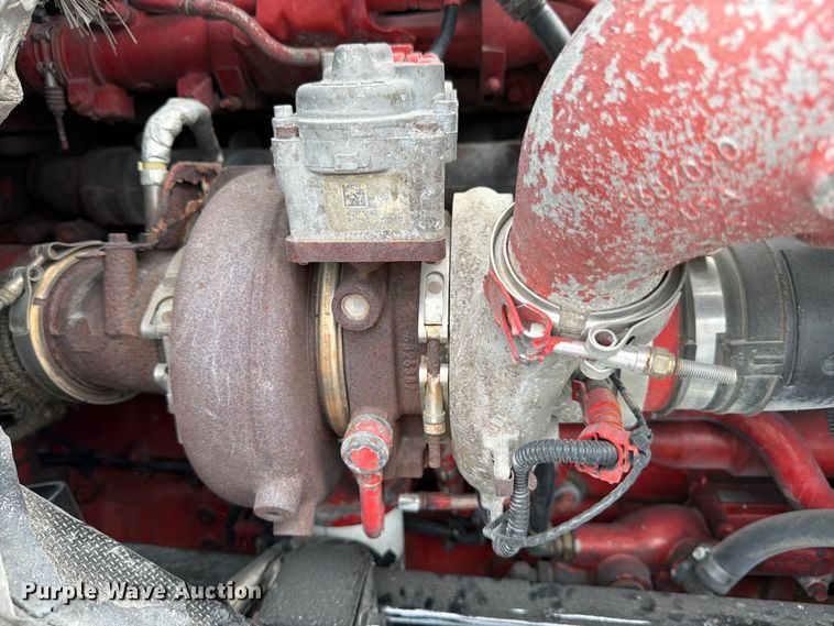 image for item ED5366 2018 International LT625 semi truck