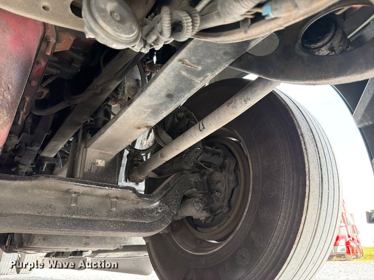 image for item ED5366 2018 International LT625 semi truck