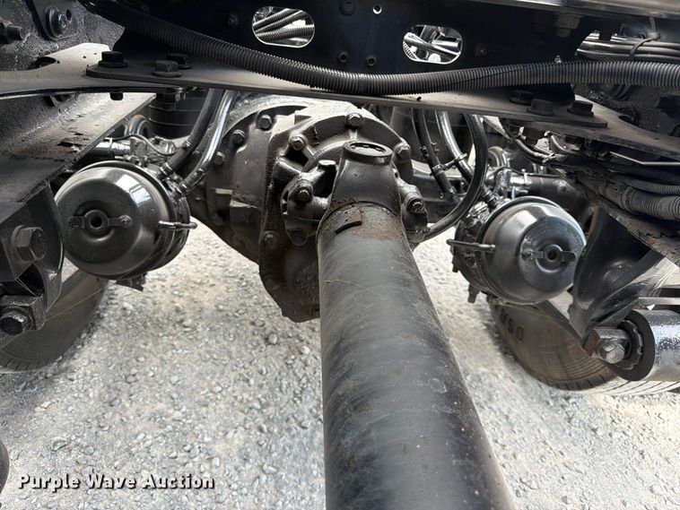 image for item ED5366 2018 International LT625 semi truck