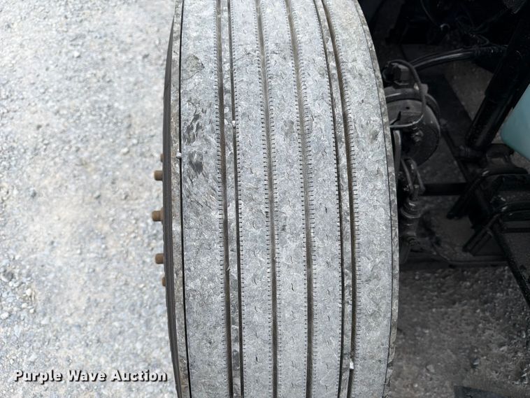 image for item ED5366 2018 International LT625 semi truck