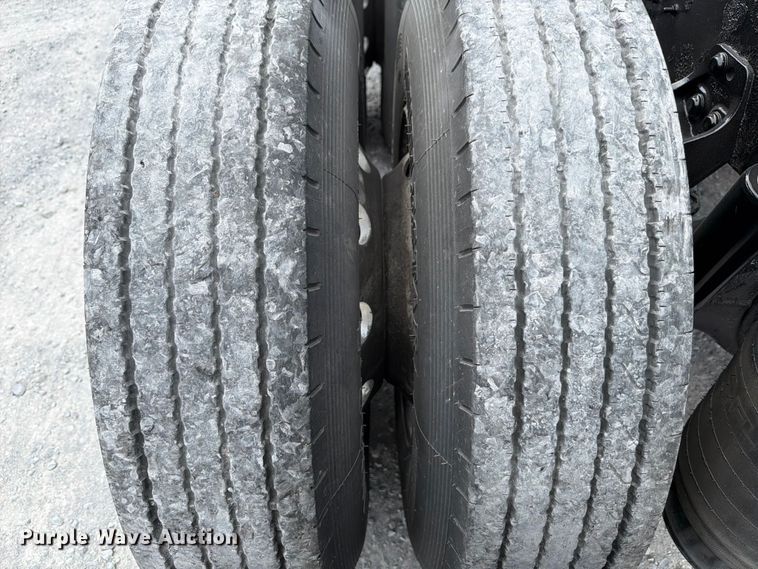 image for item ED5366 2018 International LT625 semi truck